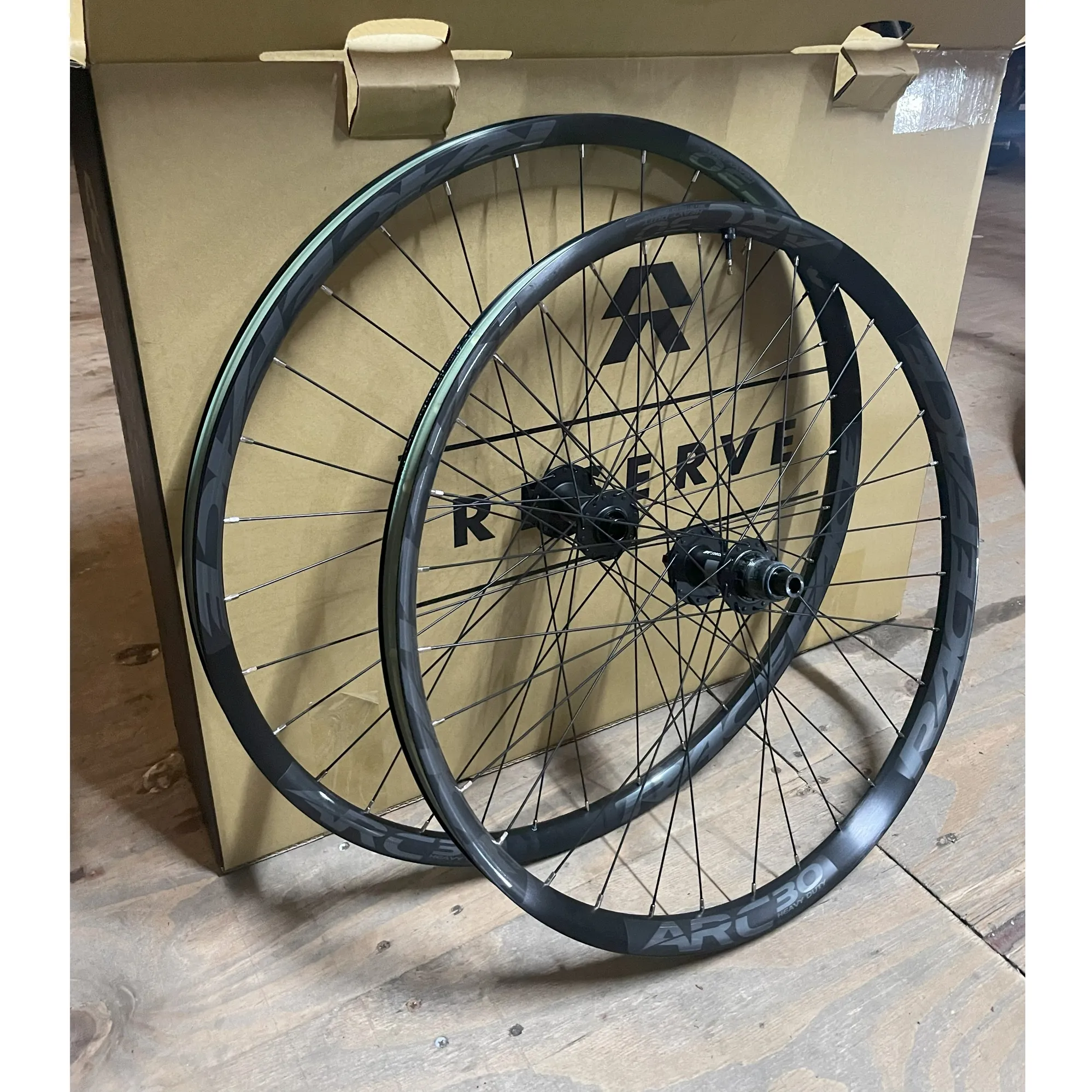 Raceface Arc Offset Race Face Ar 30 Tubeless Ready Wheelset