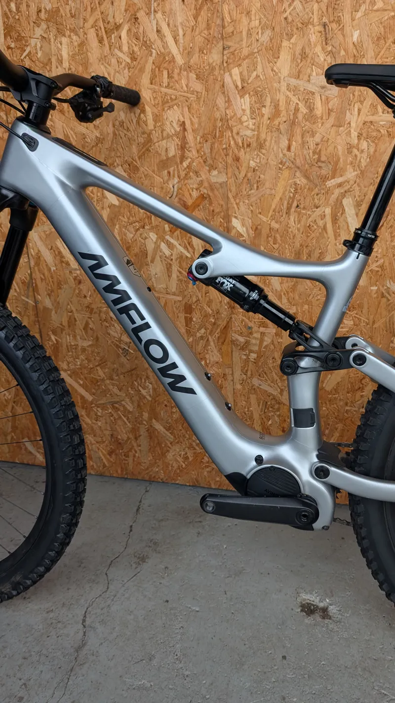 Ex-Demo Amflow PL Carbon 800WH - Medium-8