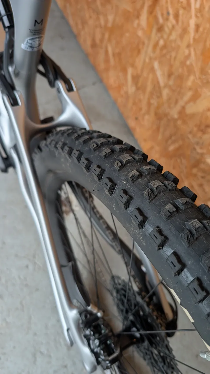 Ex-Demo Amflow PL Carbon 800WH - Medium-5