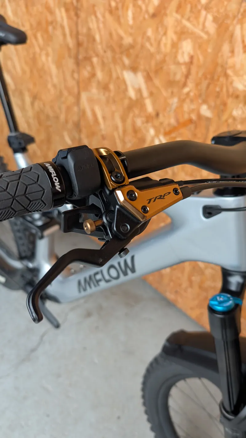 Ex-Demo Amflow PL Carbon 800WH - Large-4