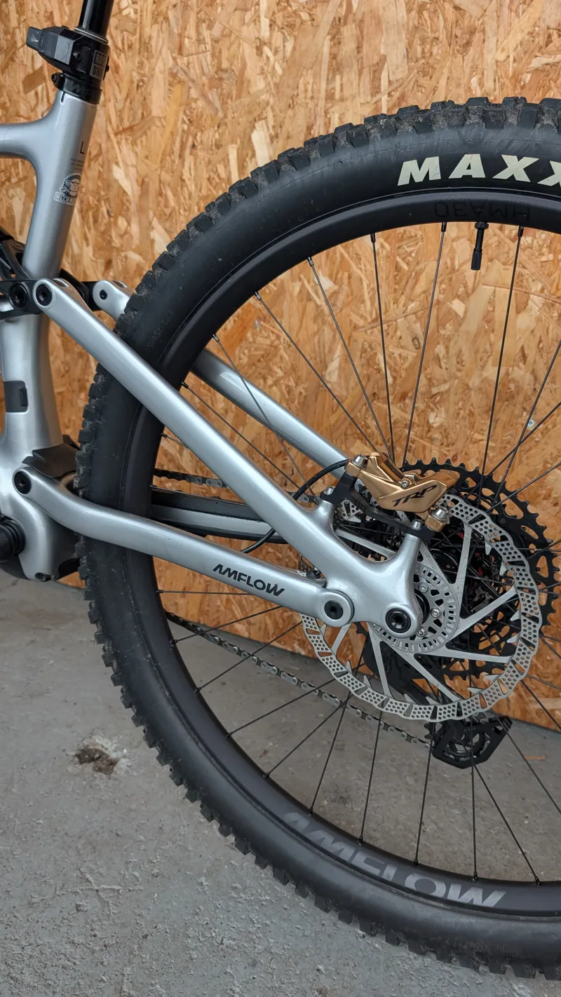 Ex-Demo Amflow PL Carbon 800WH - Large-8