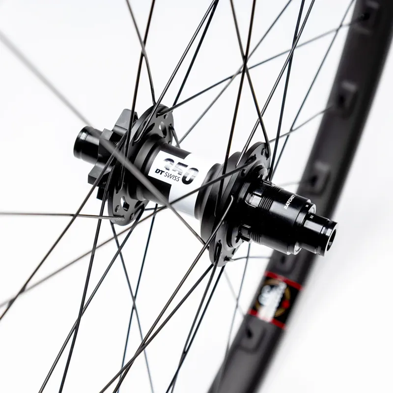 Reserve 30 XC - 29 / DT 350 DEG DF / XD / 6 Bolt-1