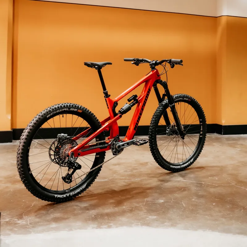 Nukeproof Mega Carbon Pro-6