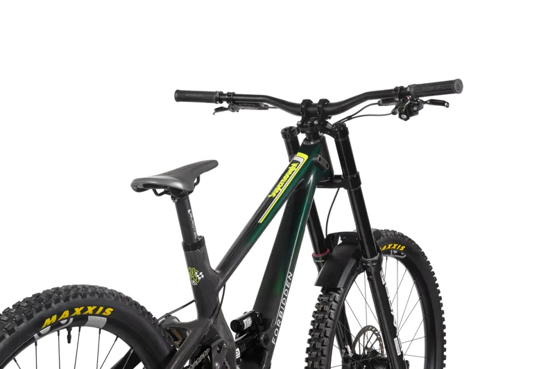 Forbidden Supernought 1 - Bri'ish Racing Green-3